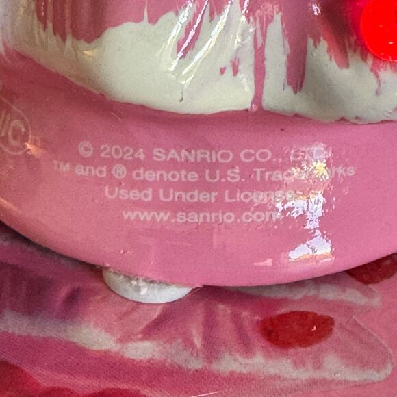 2024 Hello Kitty Pink Ceramic Xmas Tree w/ Lights – Kawaii Holiday Décor - Picture 2 of 7